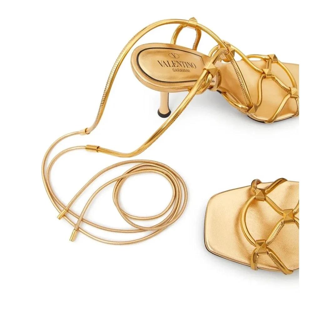 NIB Valentino Garavani Rockstud Net lace-up Heel Leather Sandals 40